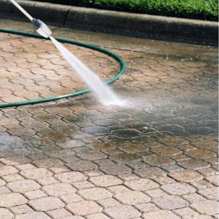 Aquixis Pressure Washer Image